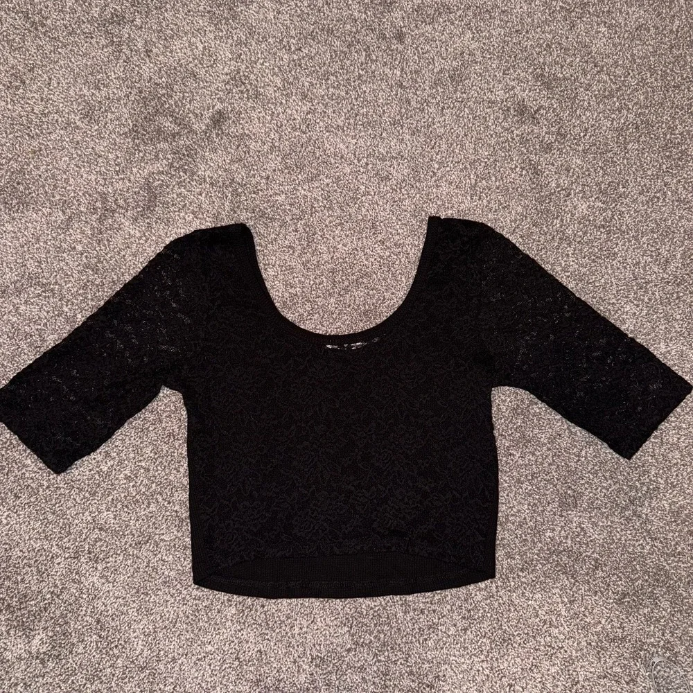 Bozzolo‎ Black Cropped Half-Sleeved Top